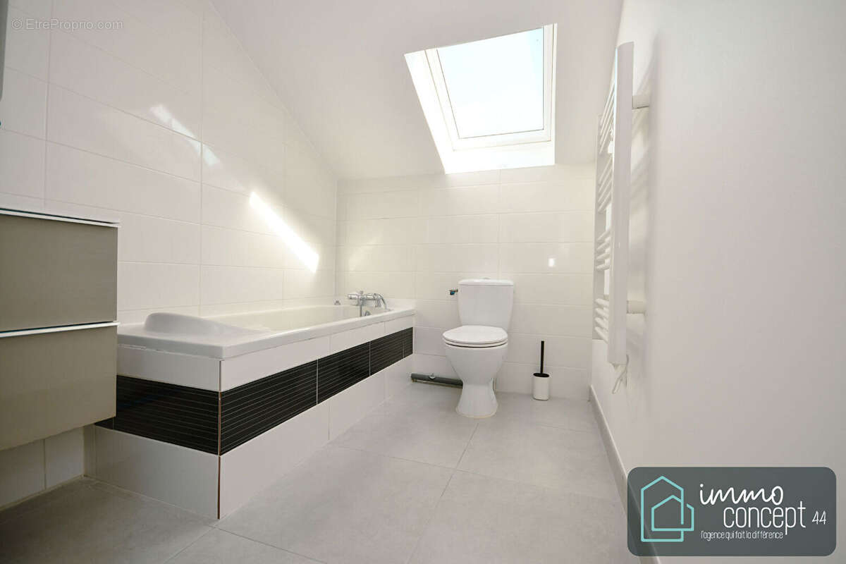 Maison à BOUGUENAIS