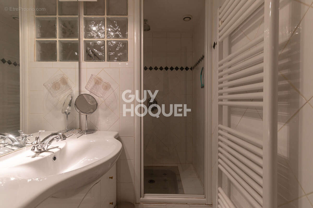 Appartement à LYON-1E