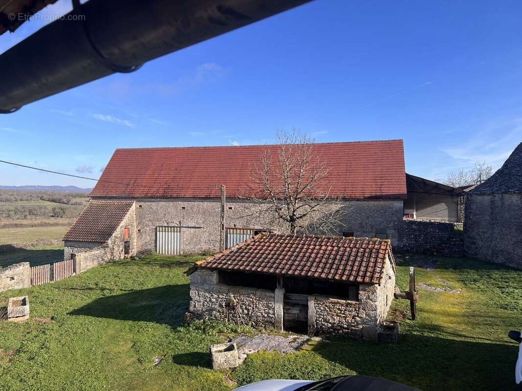 Maison à LIVERNON