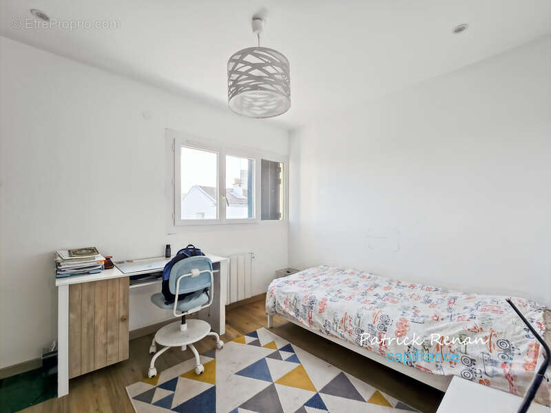 Maison à FONTENAY-LE-FLEURY