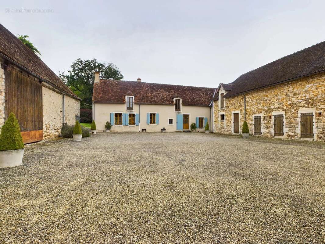 Maison à SAINT-GAULTIER