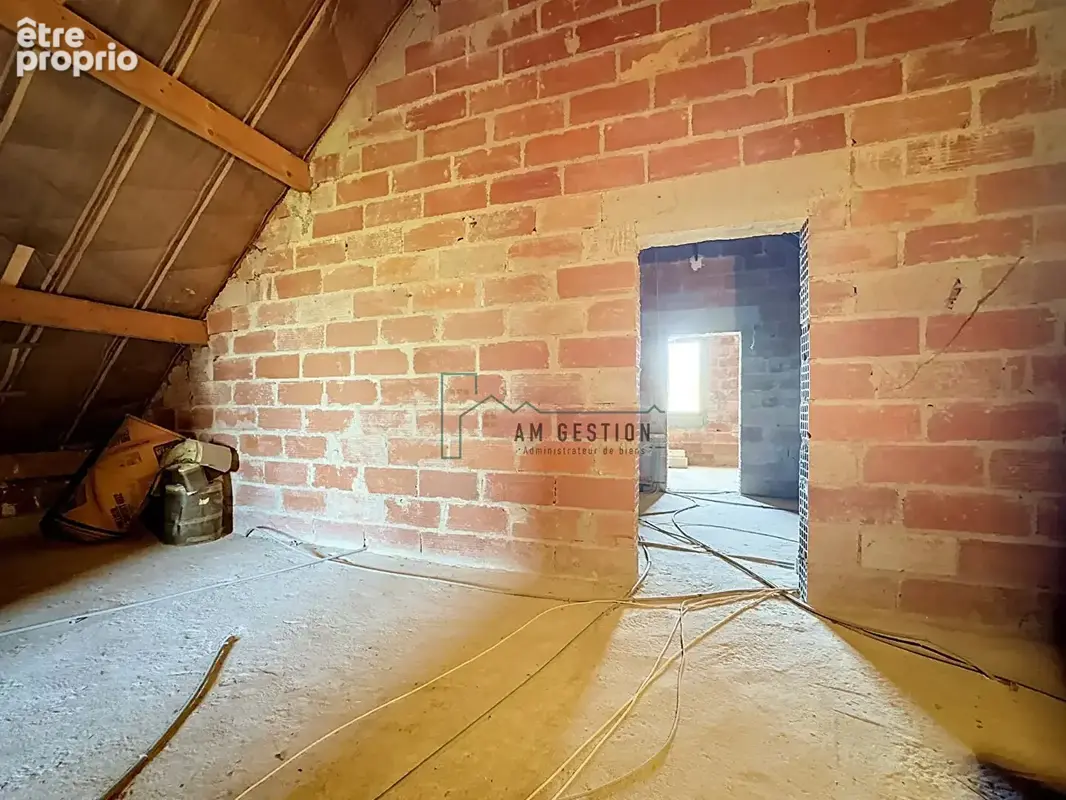 Entre Couzeix et Bellegarde ? Belle maison avec terrain de plus de 3 300 m², sans vis-à-vis - photo 14