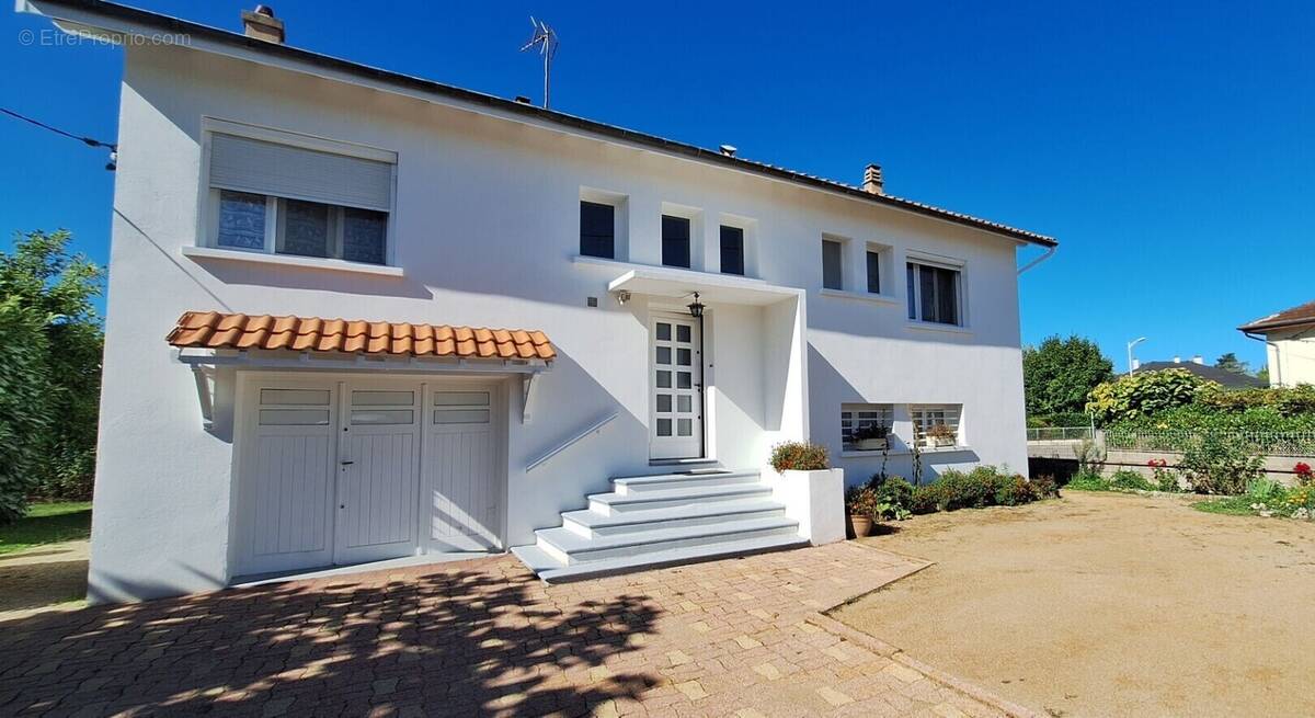 Maison à BOURG-EN-BRESSE