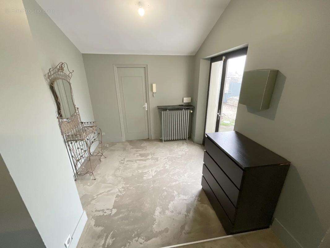 Maison à SAINTE-SAVINE