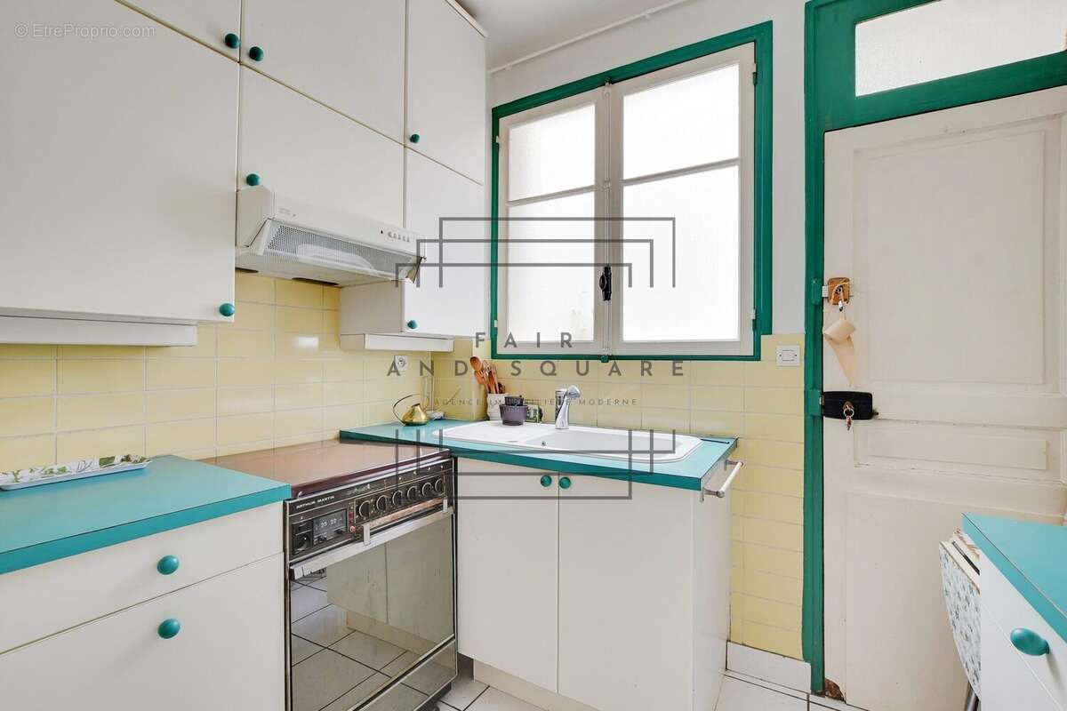 Appartement à NEUILLY-SUR-SEINE