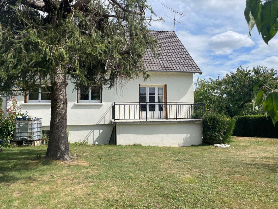 Maison à LE CHATELET-EN-BRIE