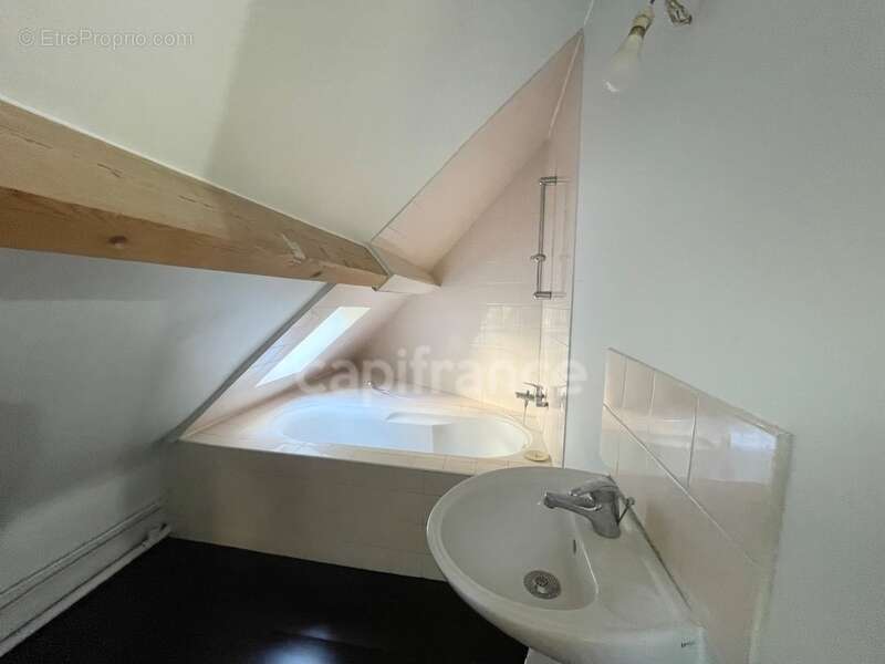 Appartement à PARIS-20E