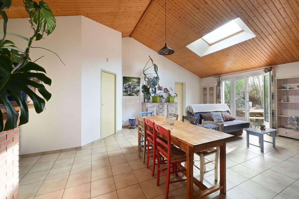 Maison à SAINT-CLEMENT-DES-BALEINES