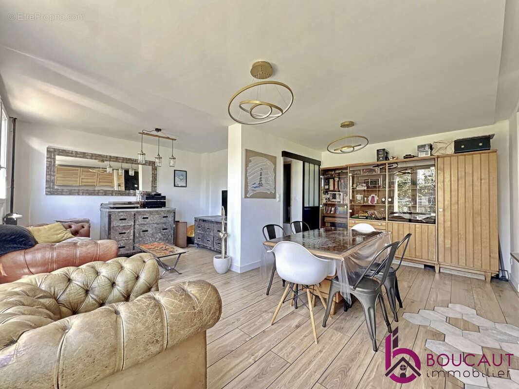 Appartement à LE PLESSIS-ROBINSON