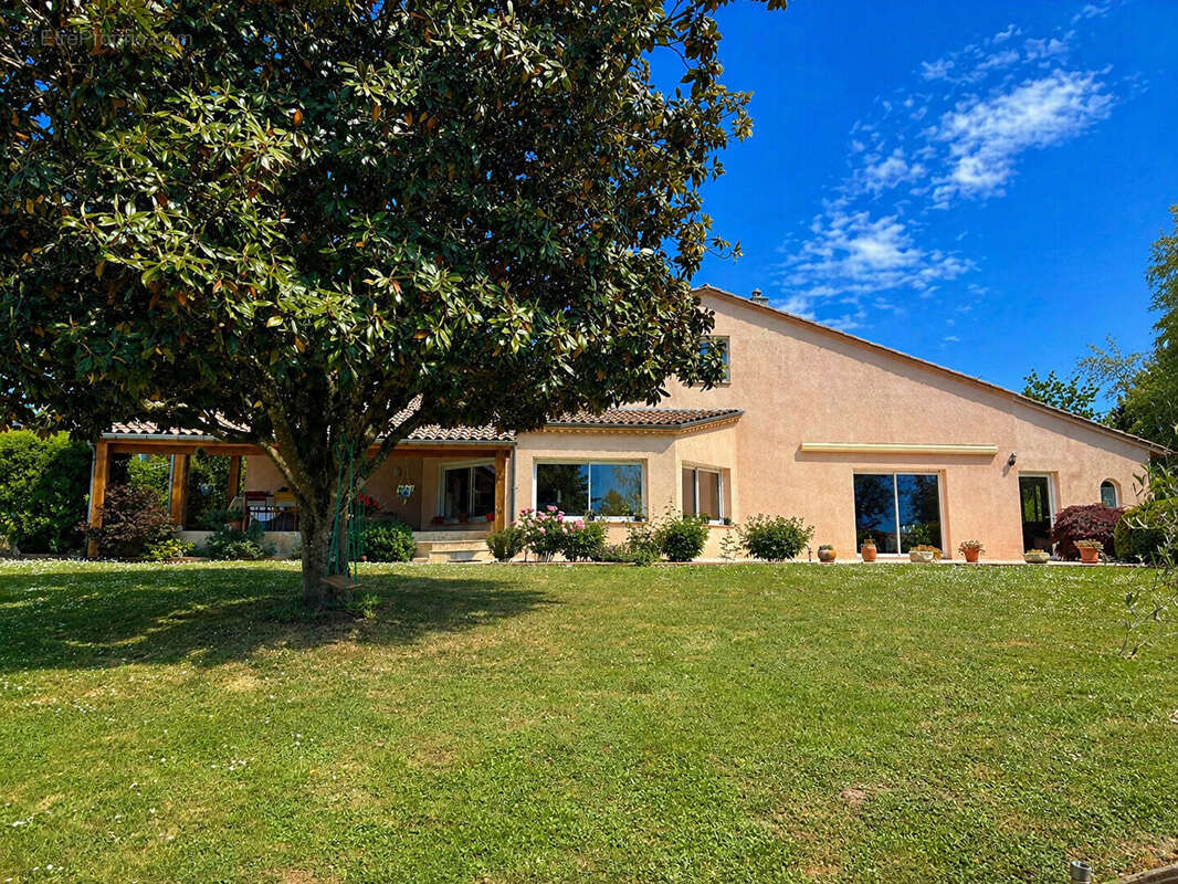 Maison à SAINTE-LIVRADE-SUR-LOT