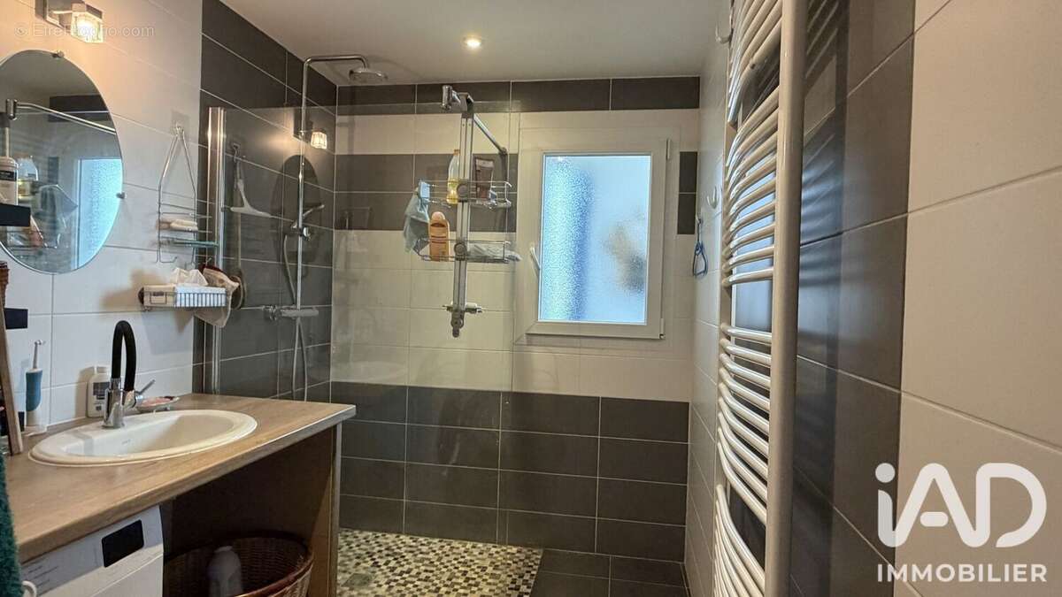 Maison 84 m² à Surgeres  - photo 7