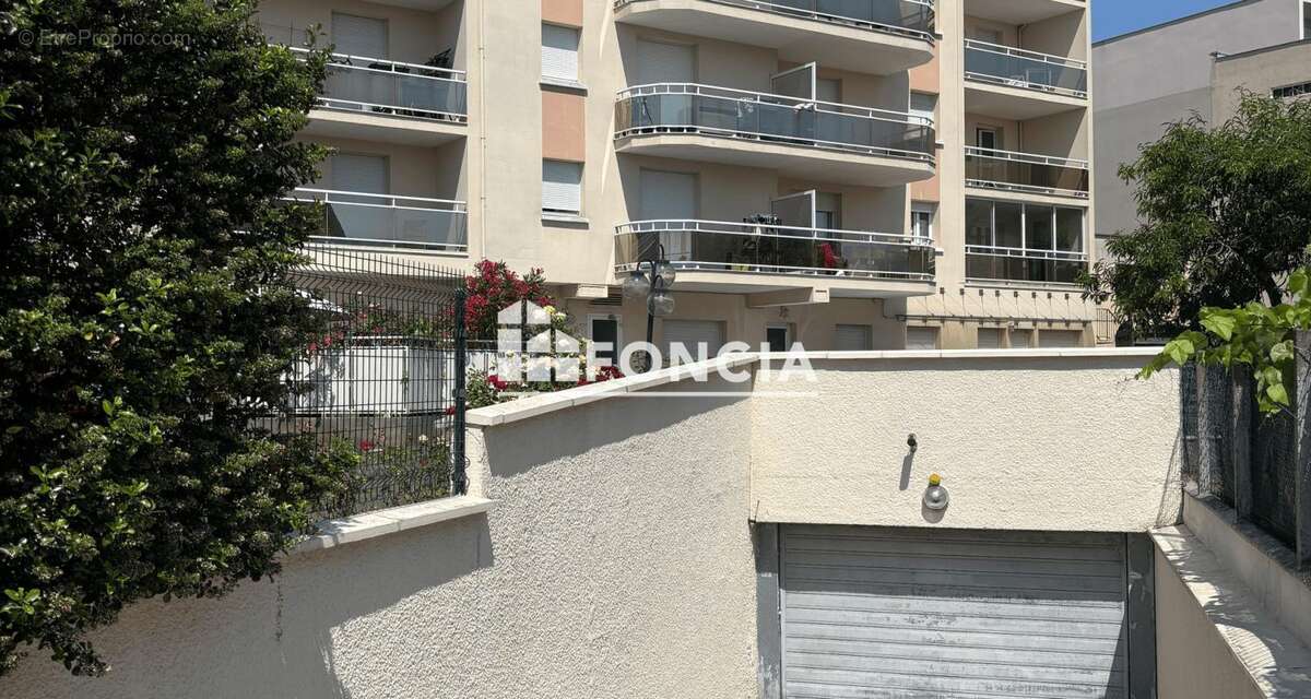 Appartement à CHILLY-MAZARIN