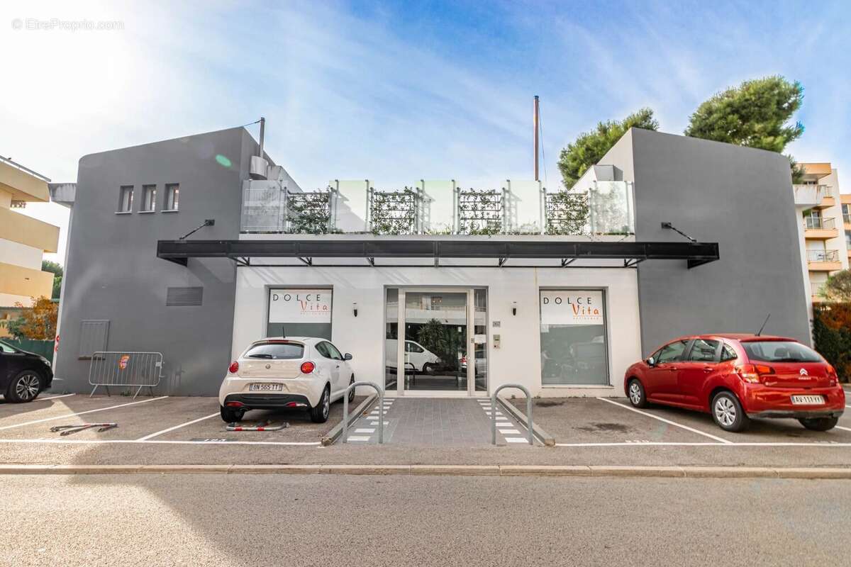 Appartement à SAINT-LAURENT-DU-VAR
