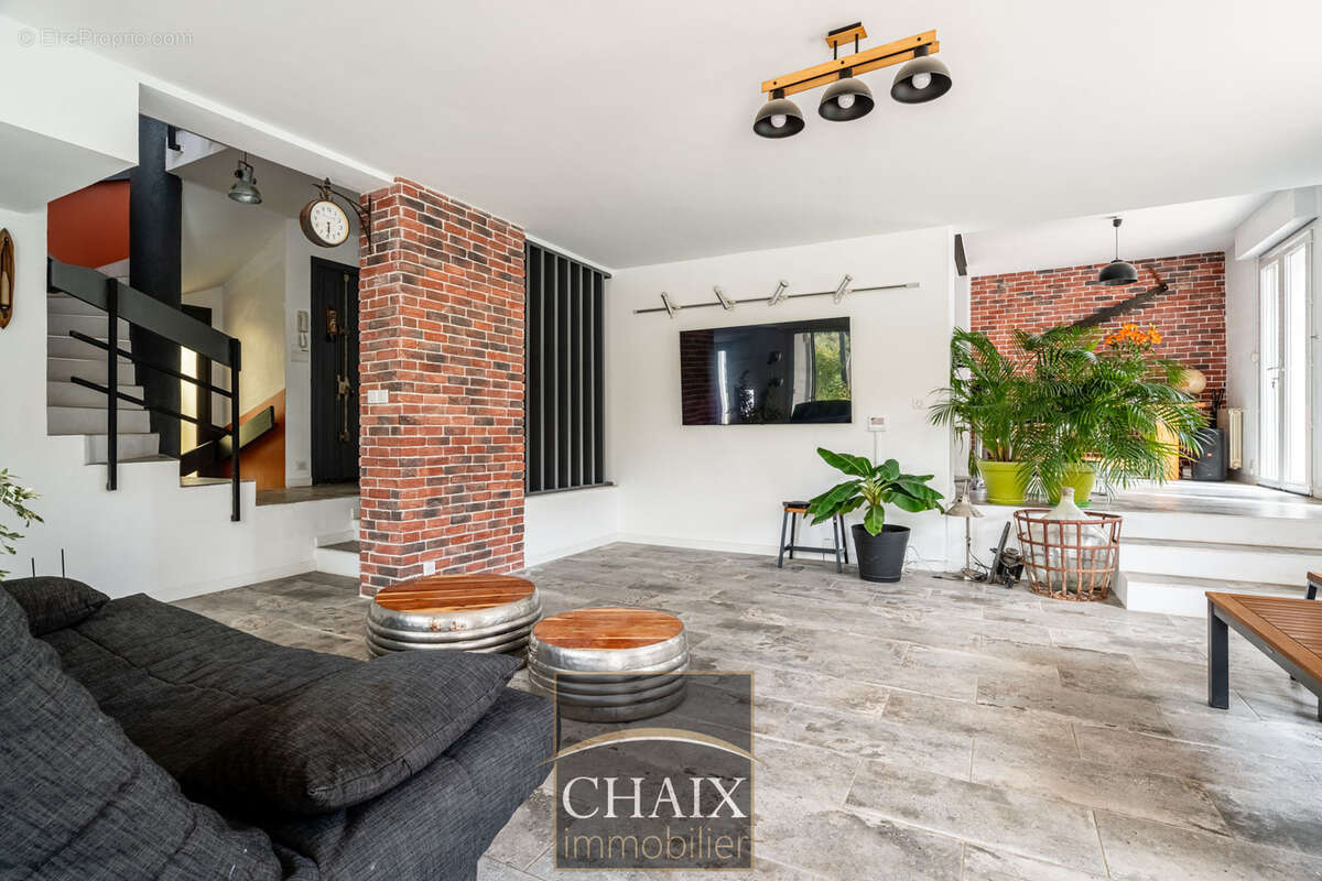 Contemporaine et charme dans un écrin de verdure - photo 9