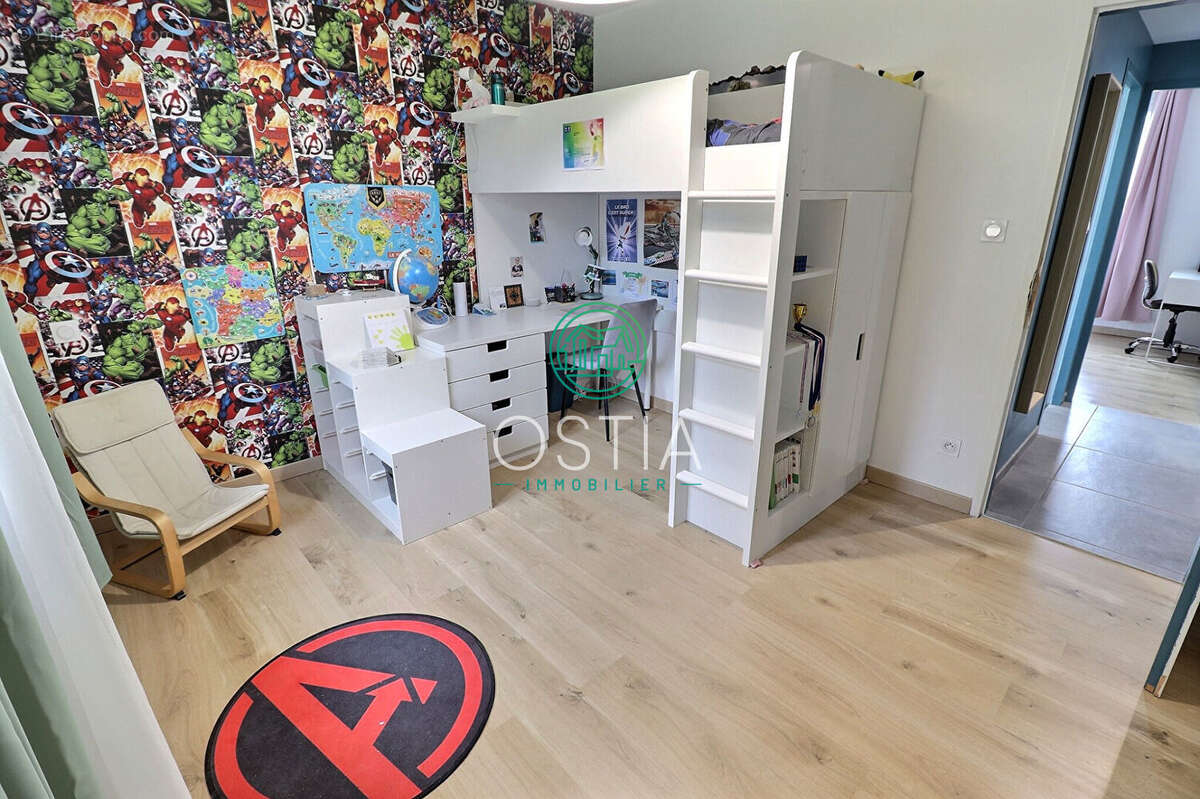 Maison à LA TERRASSE-SUR-DORLAY