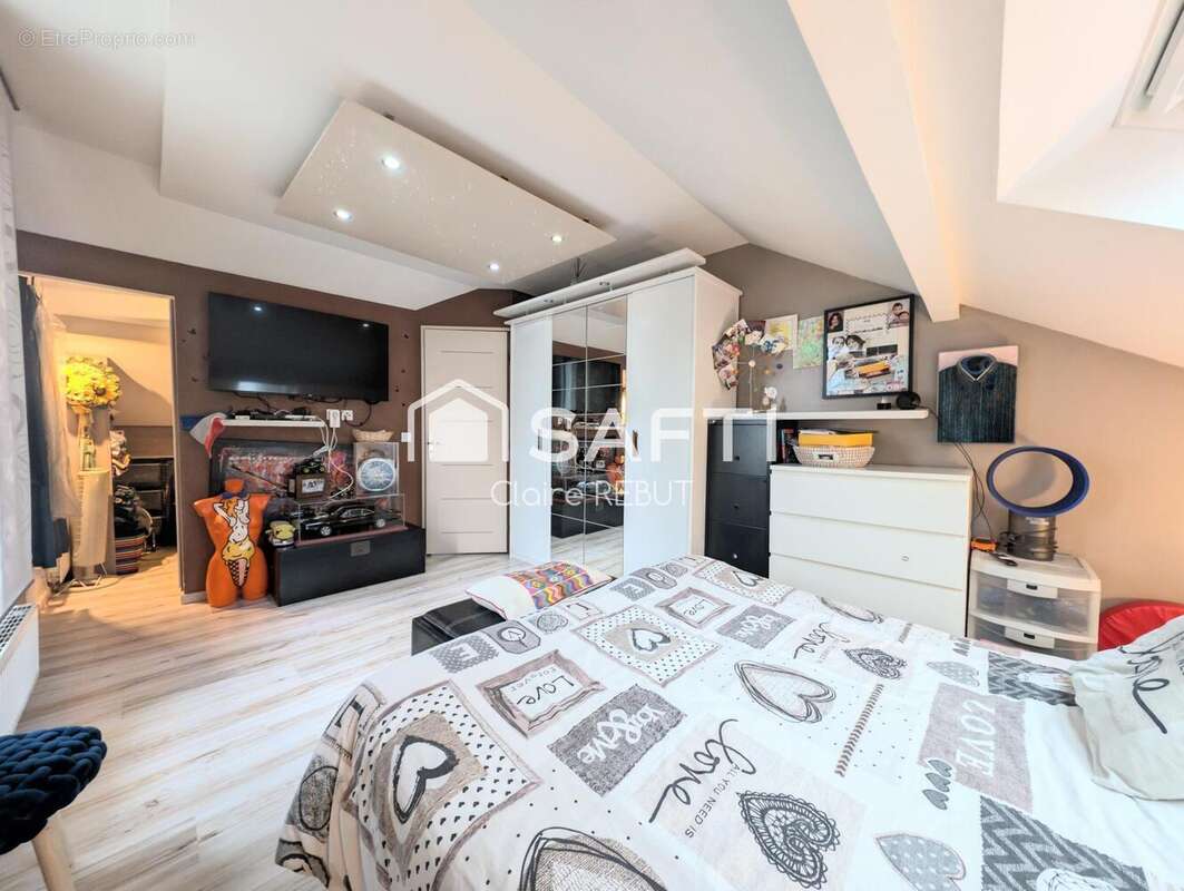 Photo 7 - Maison à LIVRY-GARGAN