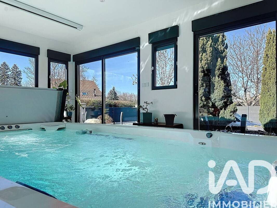 Photo 1 - Maison à LA ROCHE-SUR-FORON