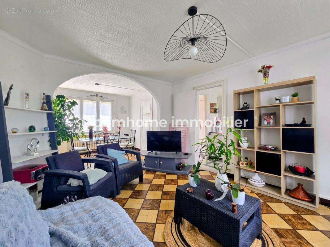 Exclusivité - Idéal investisseur - Maison GMF avec garage & jardin clos - Caudry 59540 - photo 5