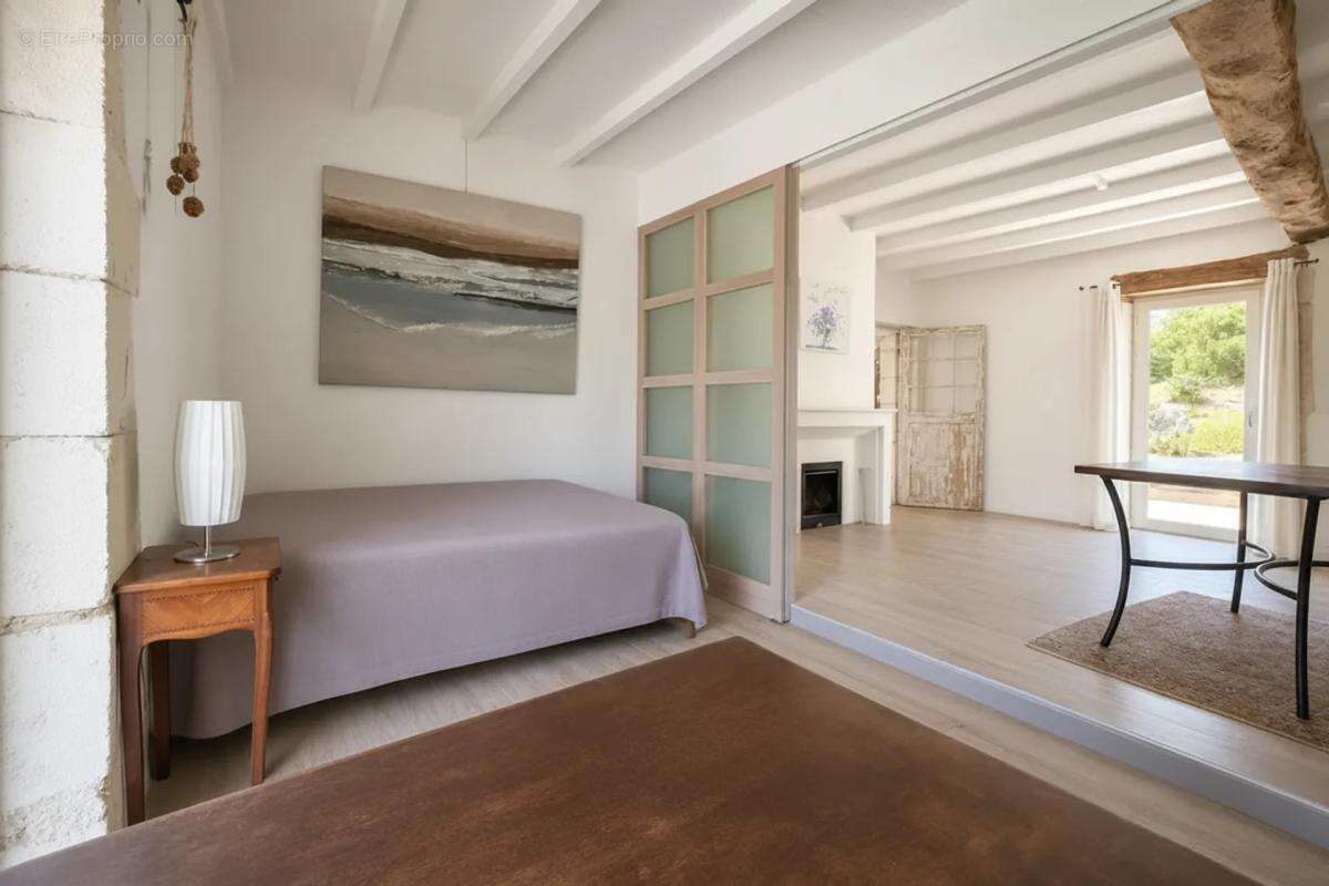 Demeure en pierre avec piscine et vue sur la vallée à Douville - photo 10