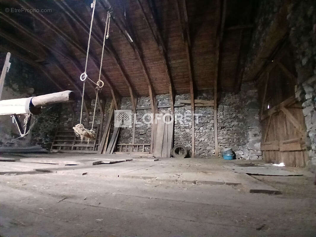 Maison à SAINT-FLOUR