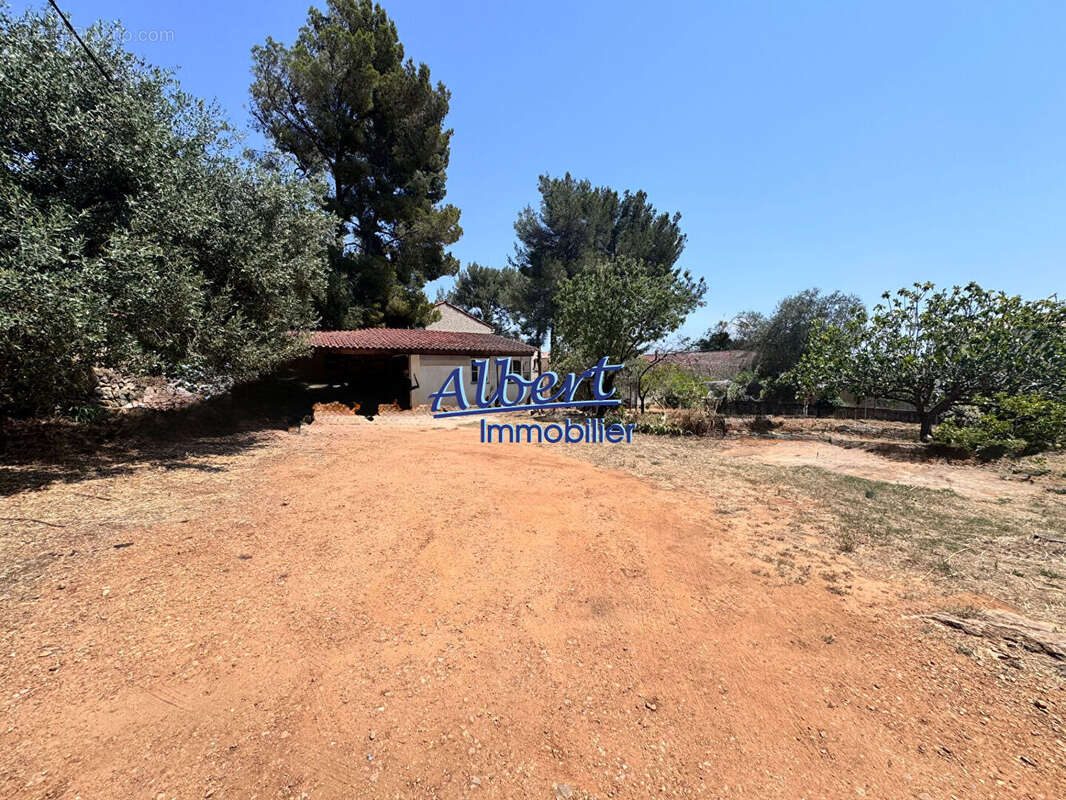 Bandol - terrain à bâtir avec permis de construire accordé - photo 4