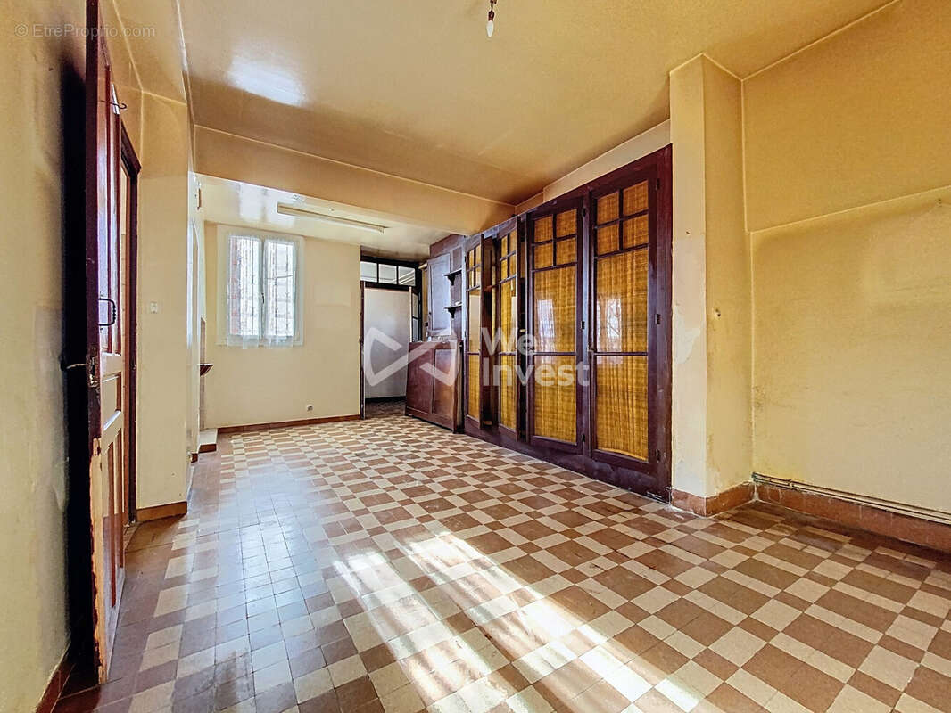 Appartement à NAY