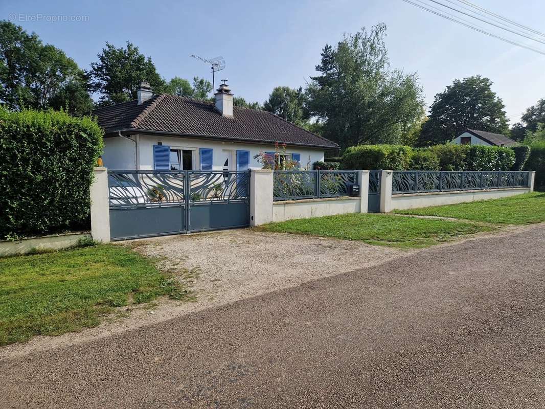 Maison à LA BELLIOLE