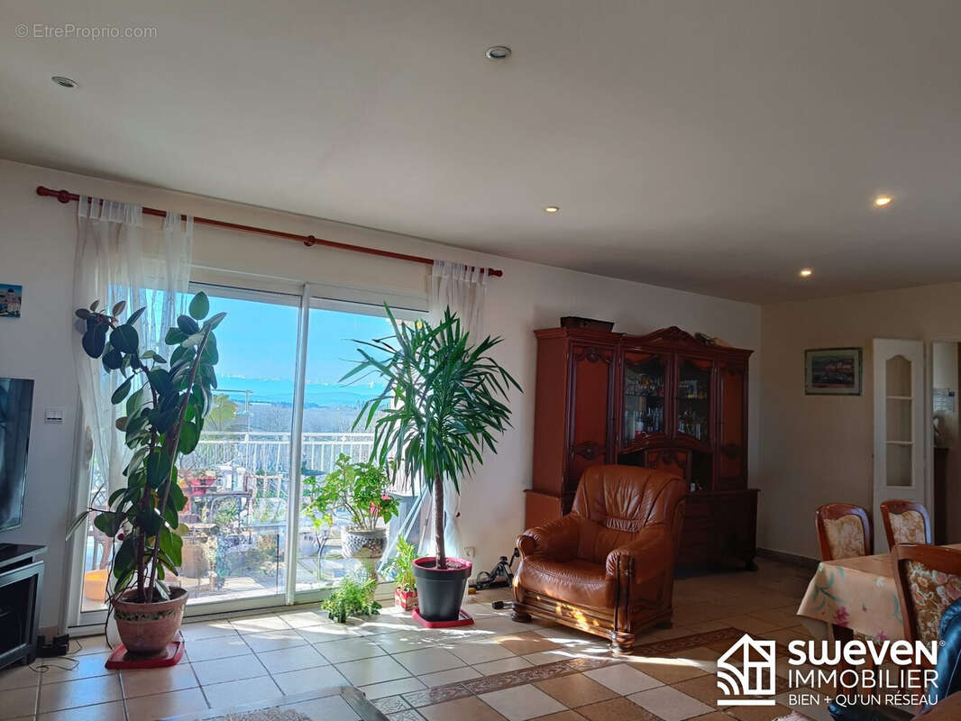 Maison à CASTELNAU-PICAMPEAU