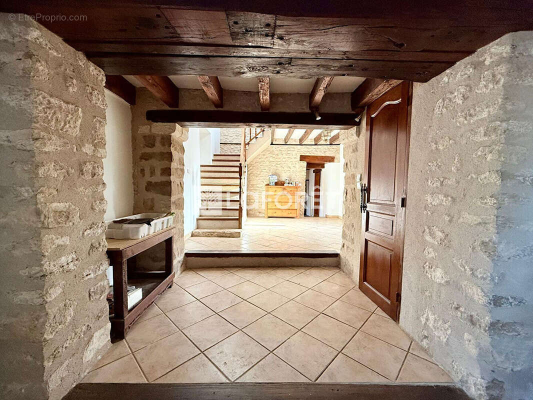 Maison à MILLY-LA-FORET