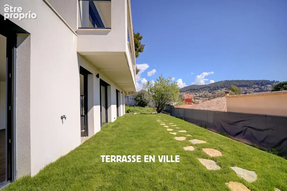 Villa neuve t4/5 - 150m2 - petite vue mer - terrain 830m2 - piscine - 996 000€ - photo 1
