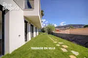 Maison à CEYRESTE