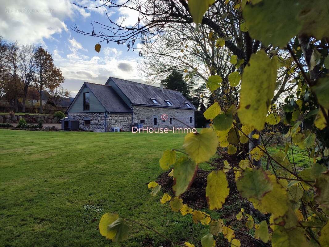 Maison à LE BENY-BOCAGE