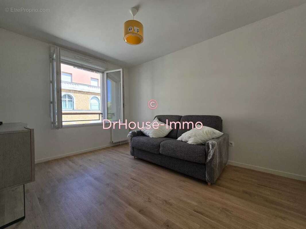 Appartement à CORBEIL-ESSONNES