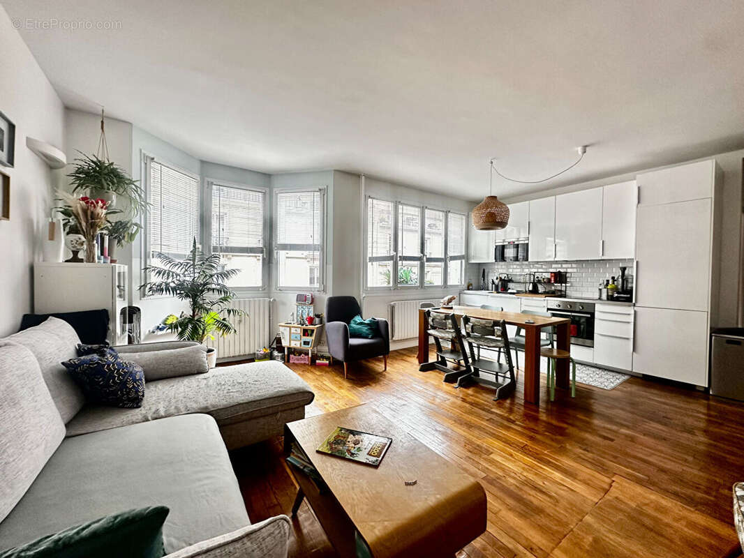 Appartement à PARIS-18E