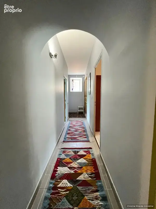 Ancienne ferme provençale de 170 m² avec piscine et dépendances sur 5 131 m² - photo 4