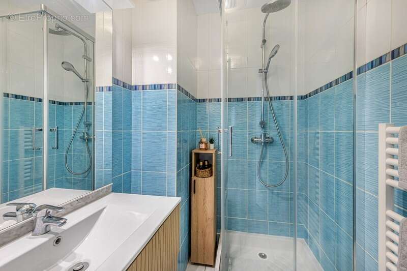 Appartement à COLLONGES-AU-MONT-D'OR