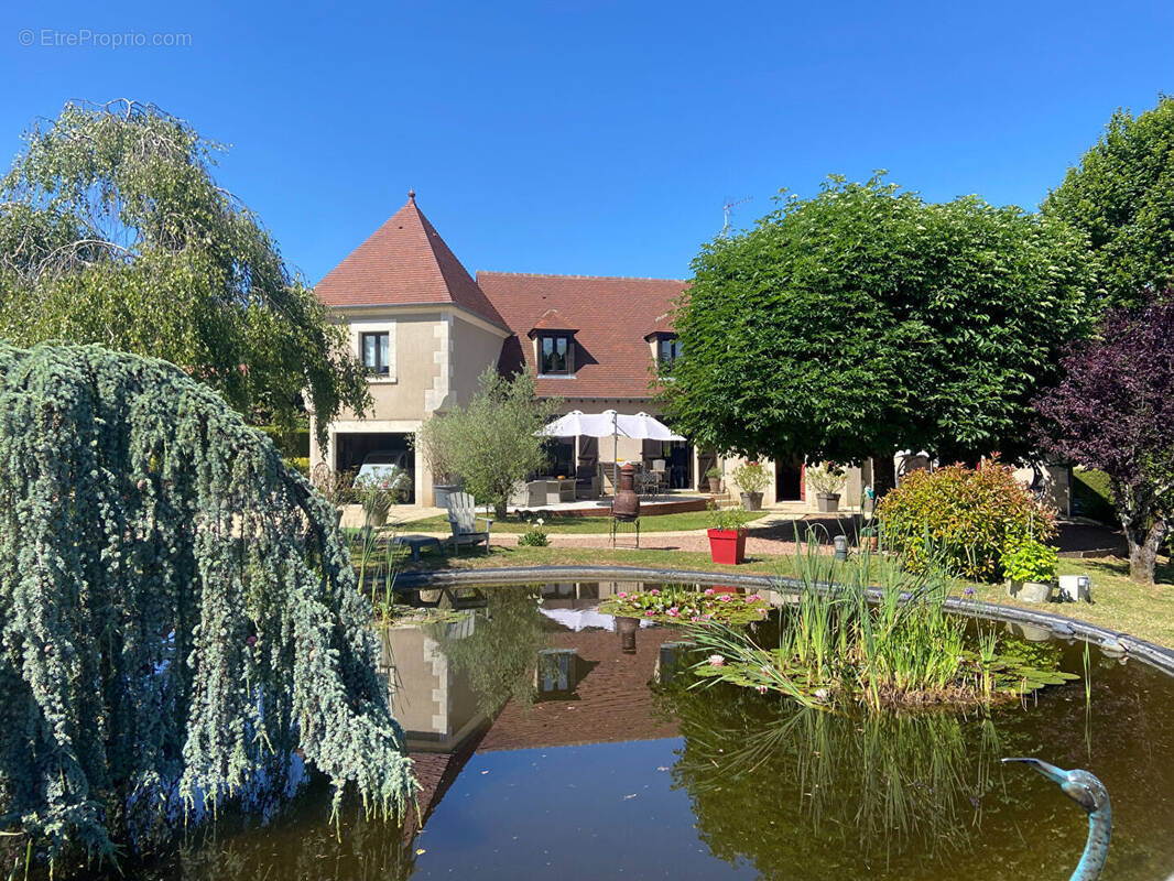 Maison à VARENNES-VAUZELLES