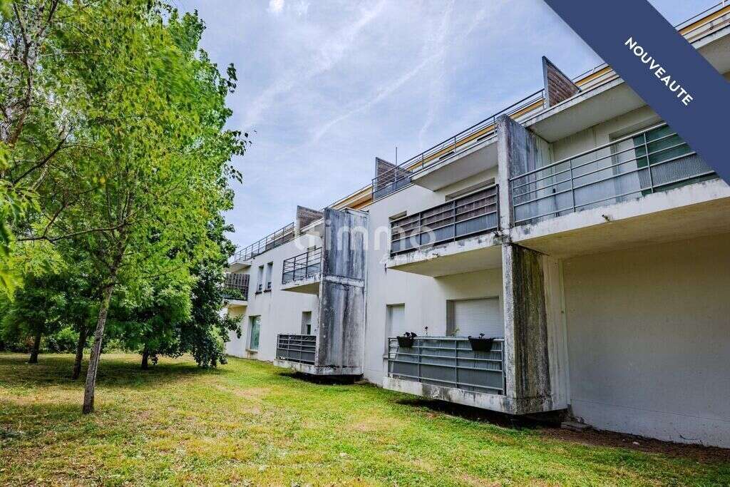Appartement à AMBES