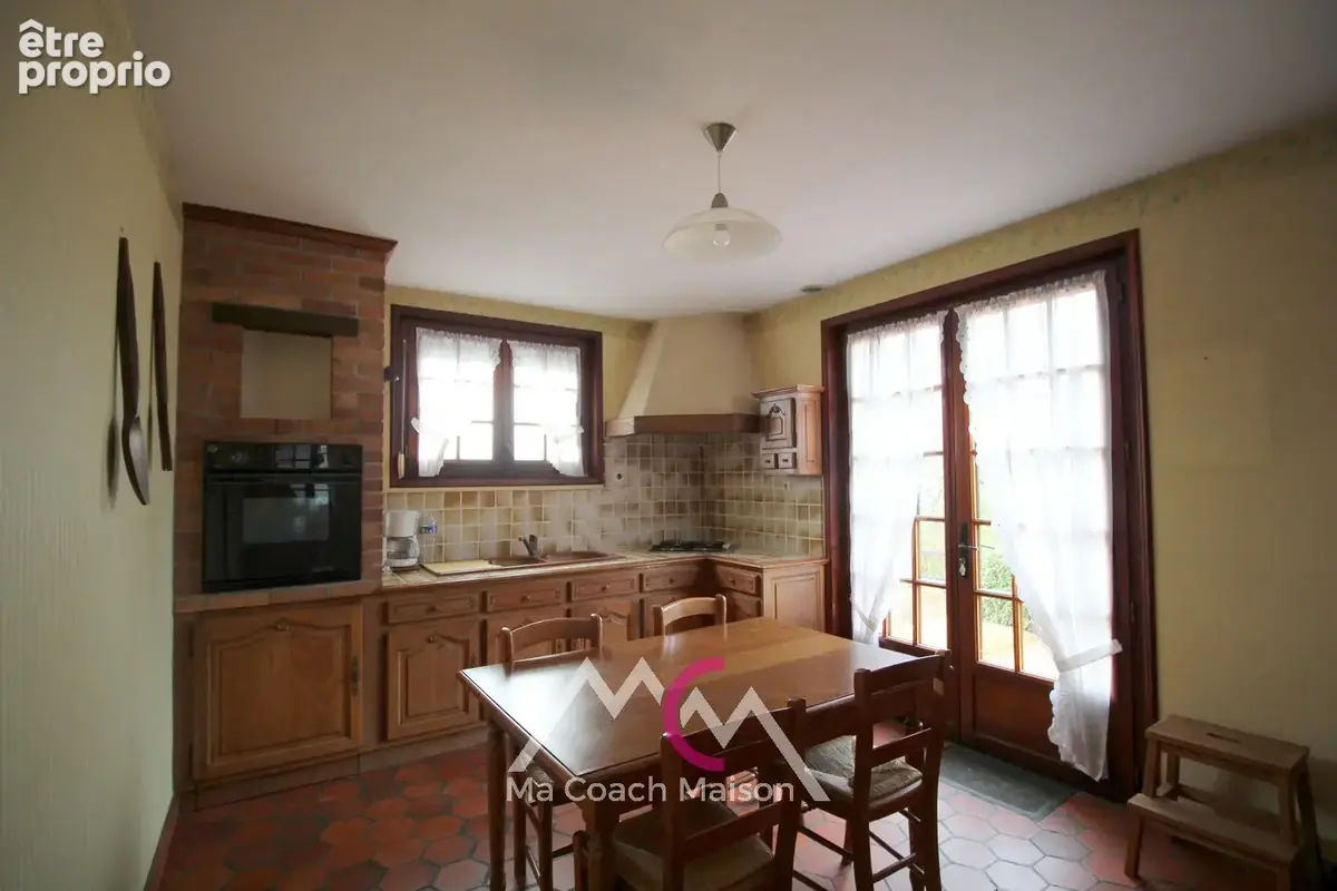 PLESSE centre, belle maison néo bretonne sur sous-sol - photo 7