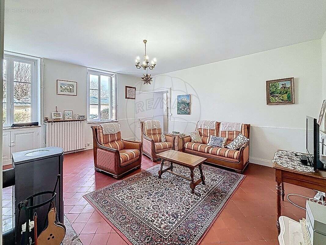 Maison à VILLEFARGEAU