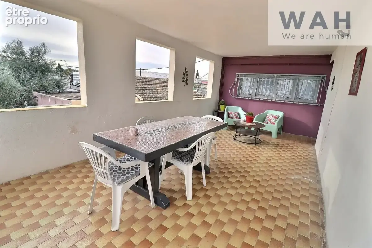 Maison en r+1 divisee en deux appartements - 34400 lunel - photo 11