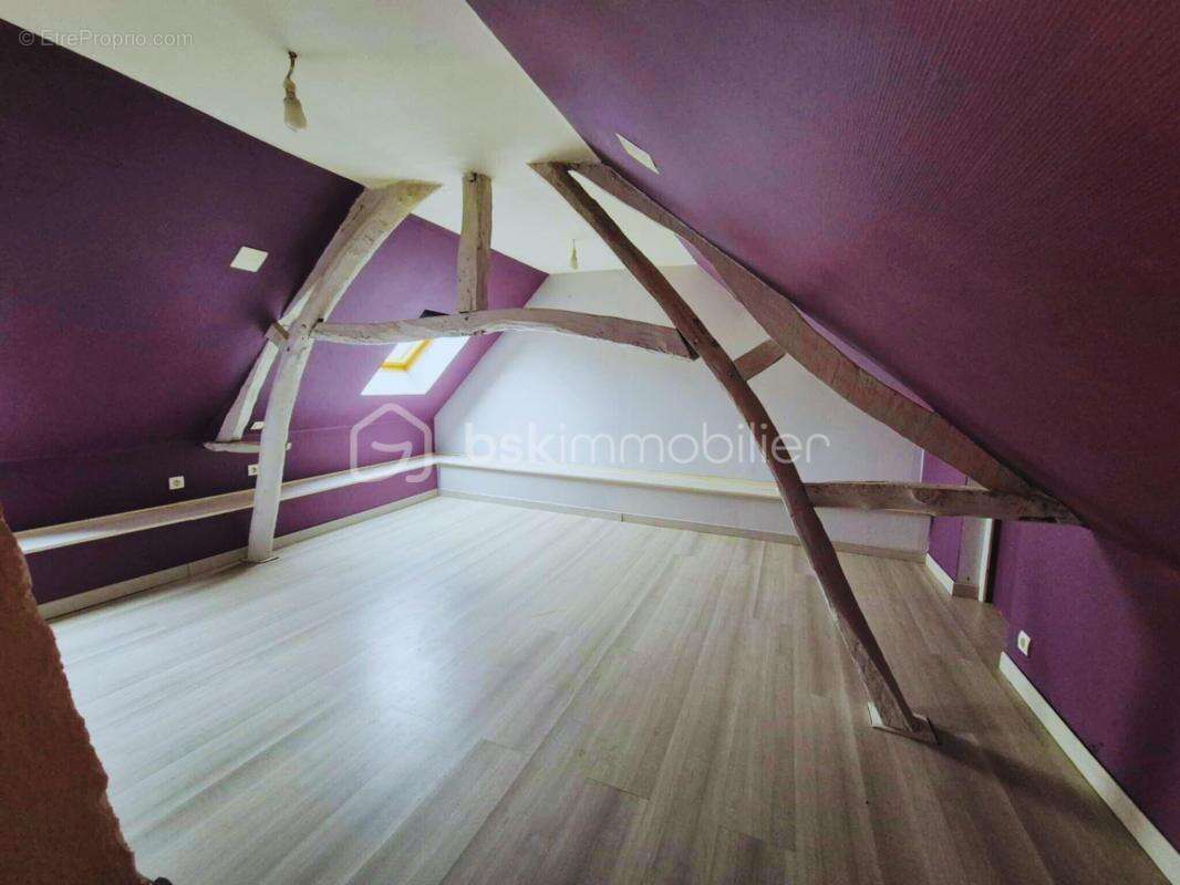 Maison à BERTEAUCOURT-LES-DAMES