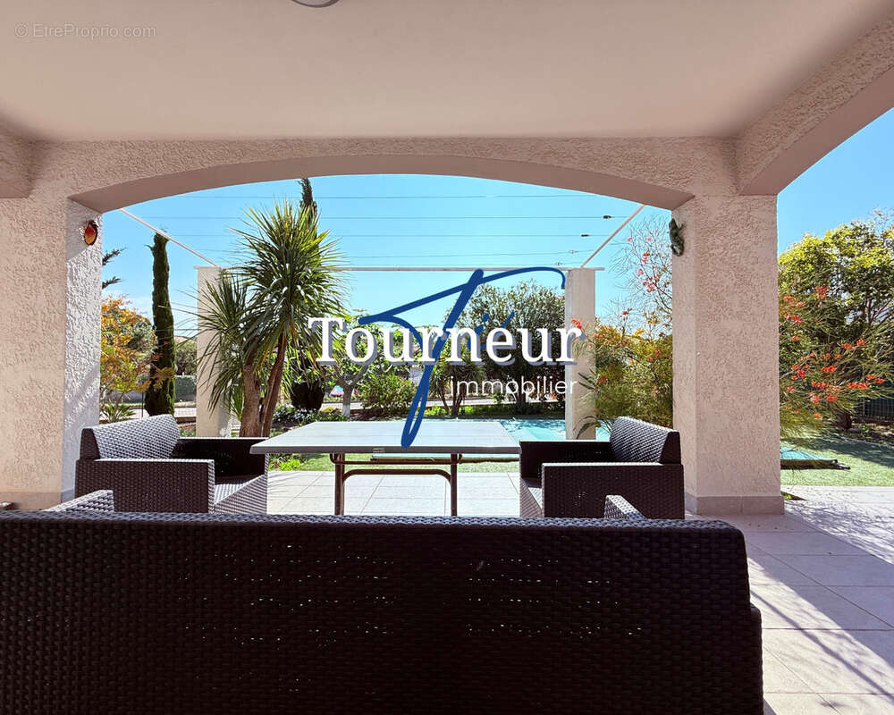 Maison à SIX-FOURS-LES-PLAGES