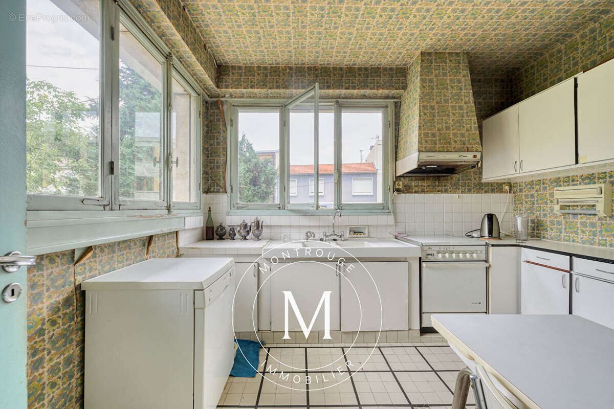 Maison Bagneux limite Montrouge - 7 pièces 245.38 m2 - photo 5