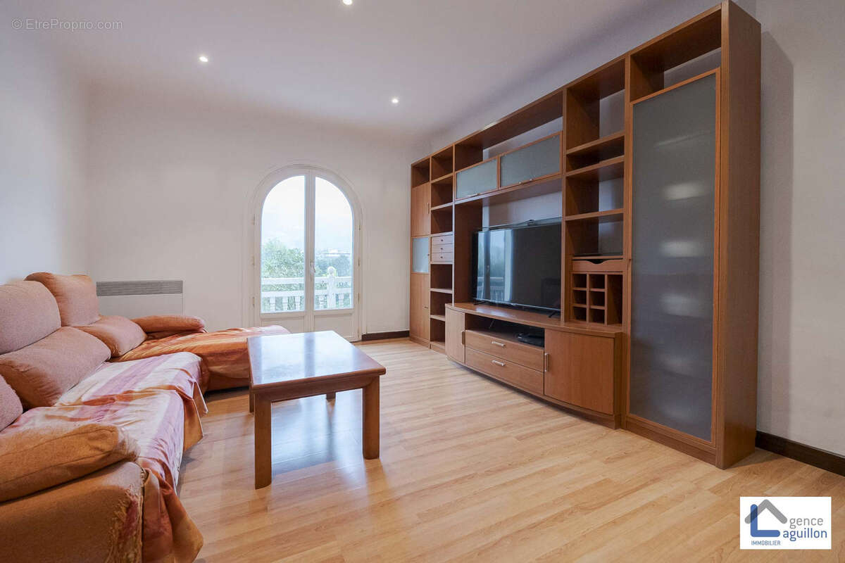 Appartement à BIRIATOU