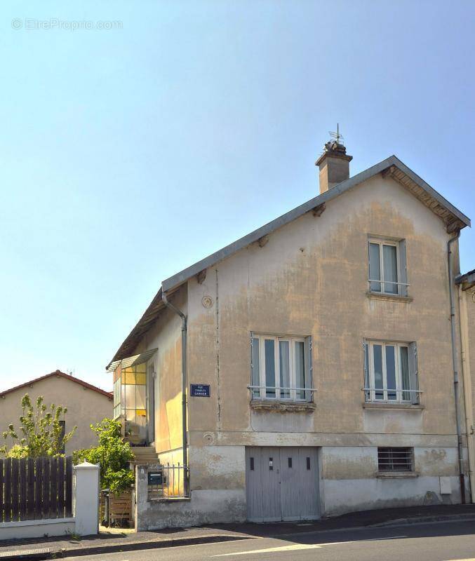 Maison à CLERMONT-FERRAND