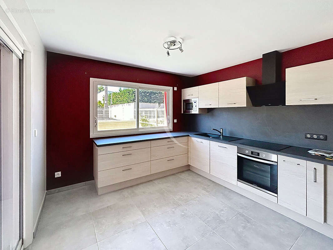 Appartement T4 - 85m² - Terrasse - Garage - CHARNAY LES MÂCON - photo 2