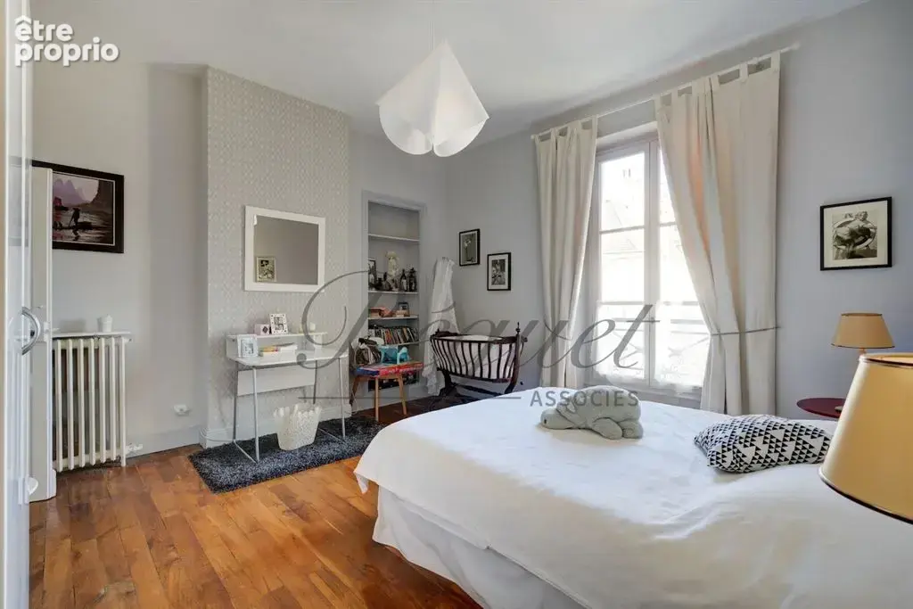 Loches (37600), Indre-et-Loire — Maison familiale de 430 m², 8 à 11 chambres, terrasses et jardin de 1 190 m² - photo 19