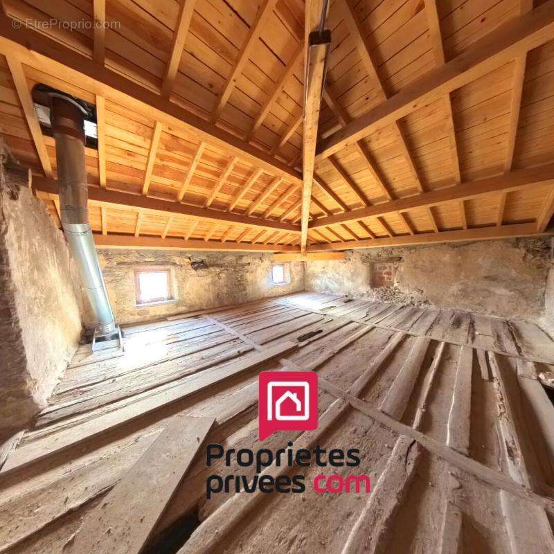 Maison à SAINT-ANDEOL-LE-CHATEAU