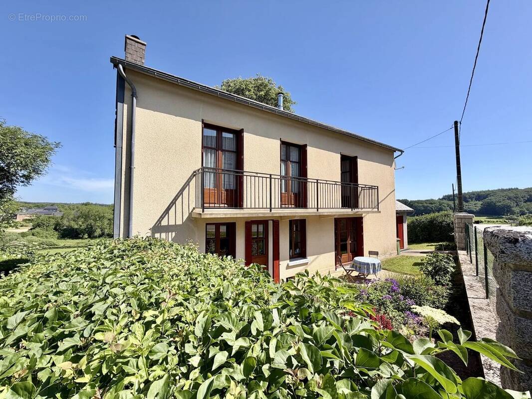 Maison à PLANCHEZ